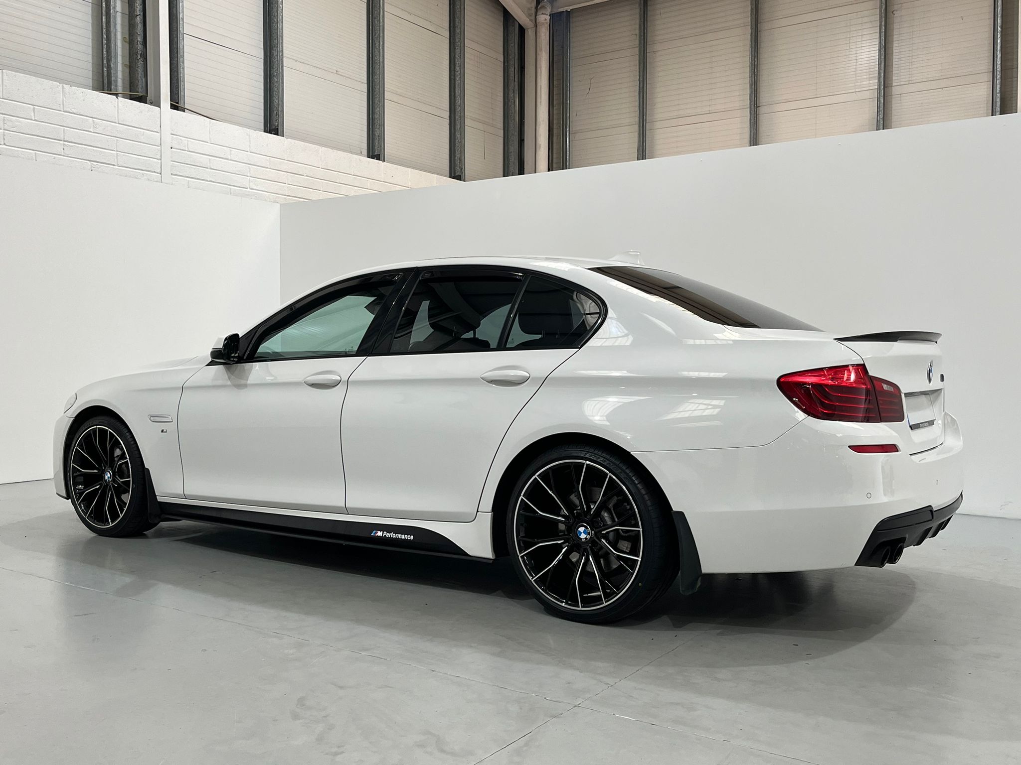 M Performance Zubehör  BMW 5' F10 LCI 520d B47 Europa