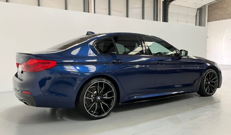 
								2020 BMW 520D G30 M Sport M Performance full									