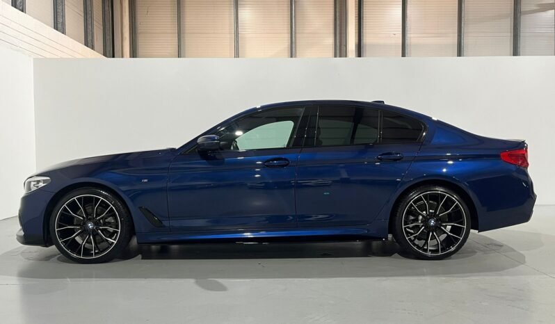 
								2020 BMW 520D G30 M Sport M Performance full									