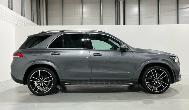 
								212 Mercedes-Benz GLE 350 DE AMG Line full									