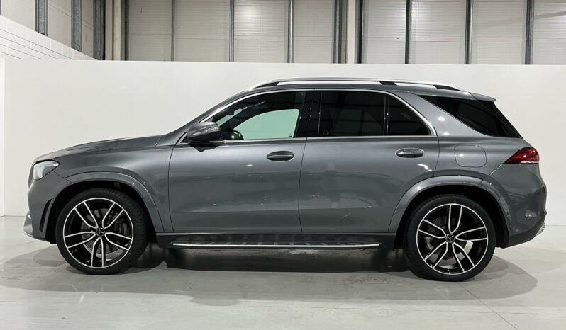 
								212 Mercedes-Benz GLE 350 DE AMG Line full									