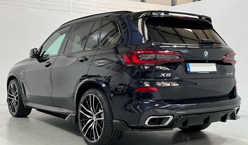 
								2022 BMW X5 45e M Sport M Performance X-Drive full									