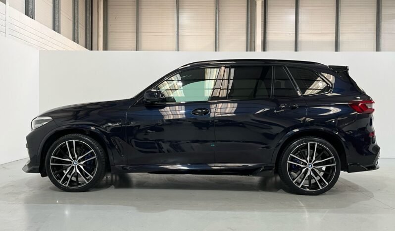 
								2022 BMW X5 45e M Sport M Performance X-Drive full									