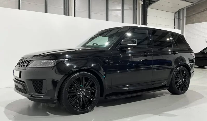 
								201 Land Rover Range Rover Sport P400E HSE full									