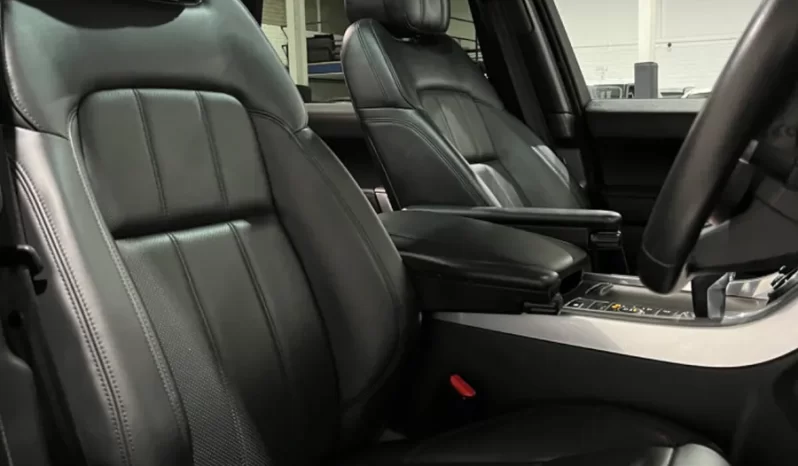 
								201 Land Rover Range Rover Sport P400E HSE full									