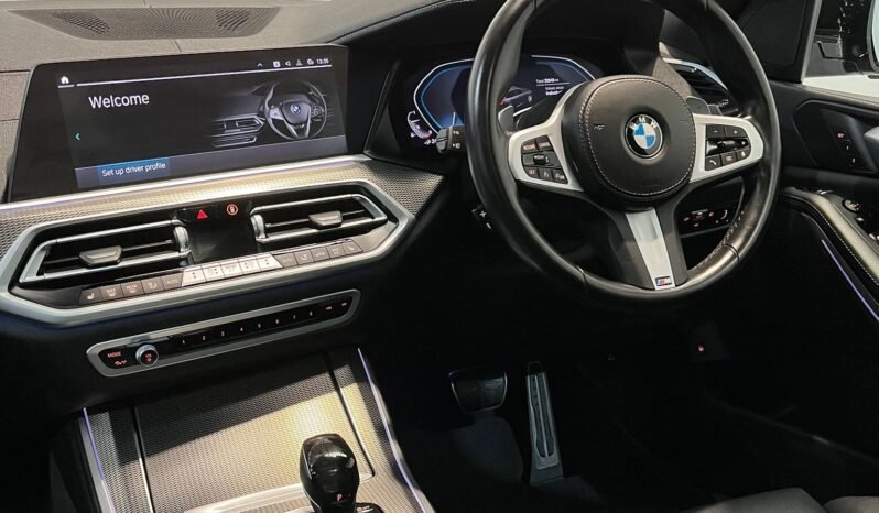 
								212 BMW X5 45E M Sport M Performance X-Drive full									