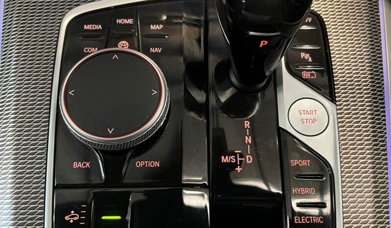 
								212 BMW X5 45E M Sport M Performance X-Drive full									