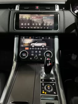 
										201 Land Rover Range Rover Sport P400E HSE full									