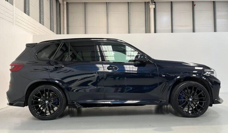 
								212 BMW X5 45E M Sport M Performance X-Drive full									