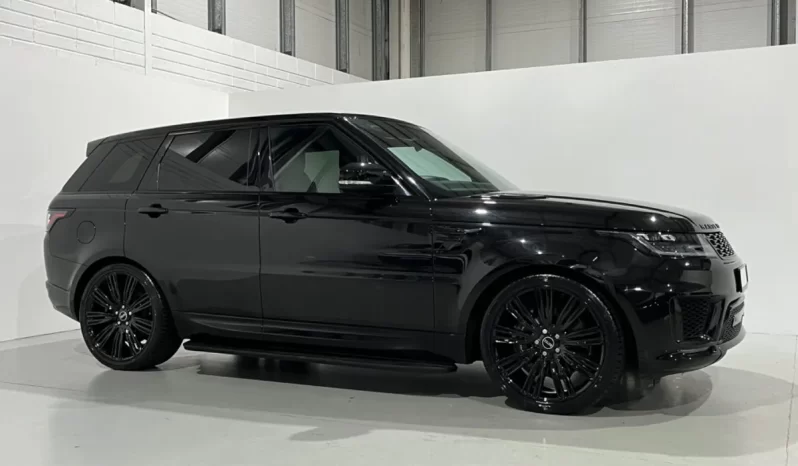 
								201 Land Rover Range Rover Sport P400E HSE full									