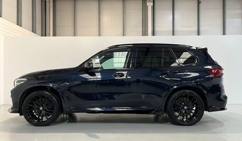 
								212 BMW X5 45E M Sport M Performance X-Drive full									