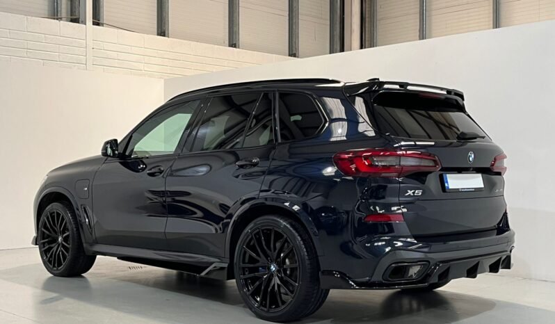
								212 BMW X5 45E M Sport M Performance X-Drive full									