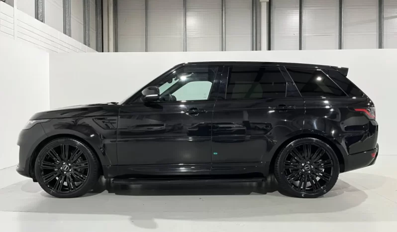 
								201 Land Rover Range Rover Sport P400E HSE full									