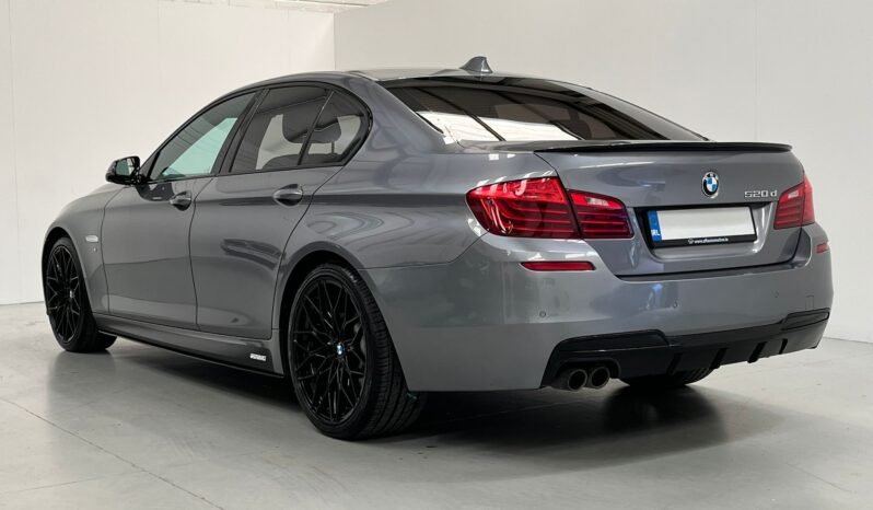 
								2016 BMW F10 520D M Sport M Performance full									