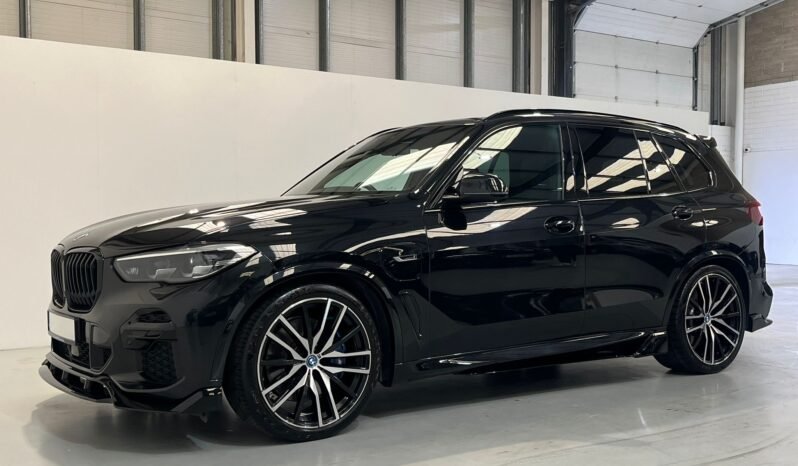 
								2022 BMW X5 45e M Sport plus M Performance full									