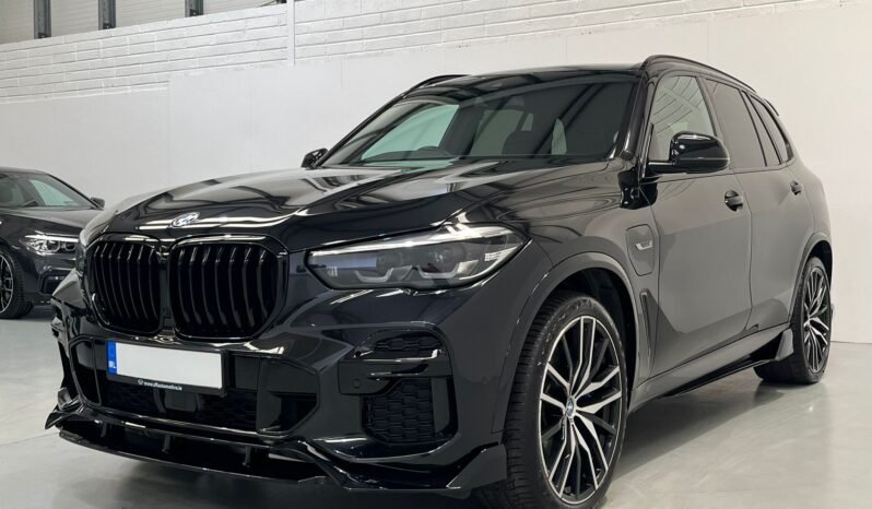 
								2022 BMW X5 45e M Sport plus M Performance full									