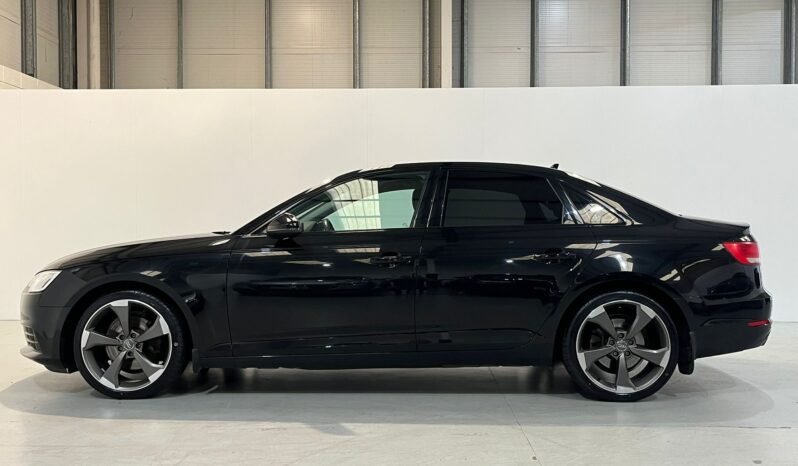 
								172 Audi A4 SE Ultra Black Ed Pack 150BHP full									