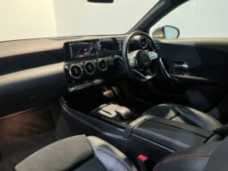 
										202 Mercedes-Benz A250e AMG Line Auto full									