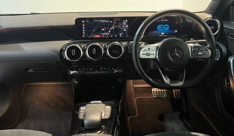 
								202 Mercedes-Benz A250e AMG Line Auto full									