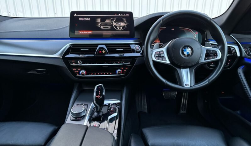 
								202 BMW 520D G30 M Sport M Performance LCI full									