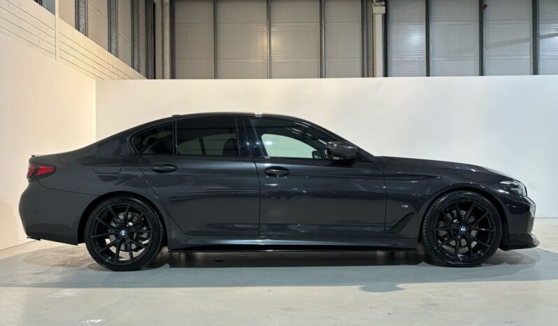 
								202 BMW 520D G30 M Sport M Performance LCI full									