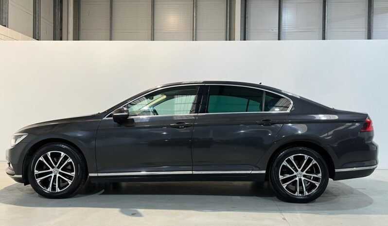 
								2019 Volkswagen Passat 2.0 TDI Highline full									