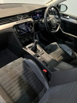 
										2019 Volkswagen Passat 2.0 TDI Highline full									