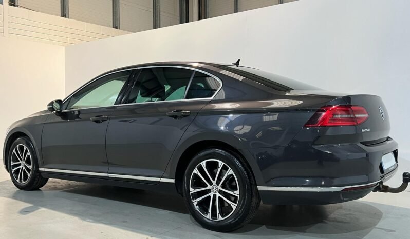 
								2019 Volkswagen Passat 2.0 TDI Highline full									