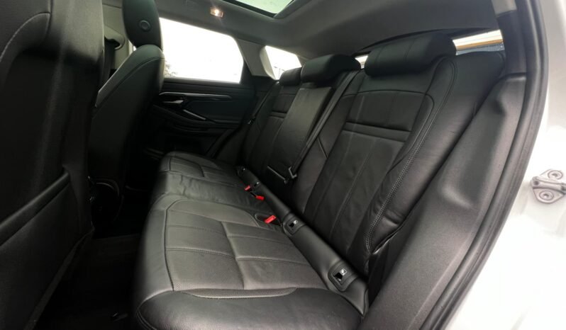 
								2021 Land Rover Range Rover Evoque 1.5 P300E HSE full									