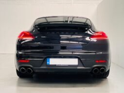 
										2015 Porsche Panamera 3.0L E-Hybrid full									