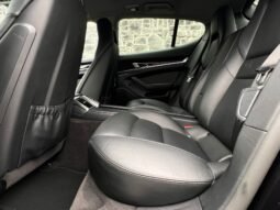 
										2015 Porsche Panamera 3.0L E-Hybrid full									