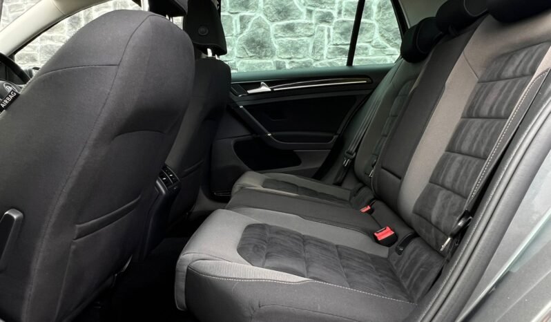 
								2017 Volkswagen Golf GT 2.0 TDi Highline full									
