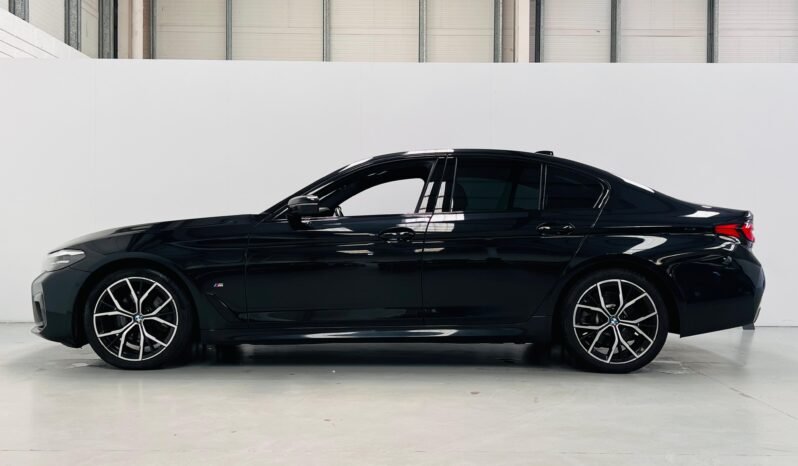 
								2021 BMW 520D G30 M Sport X-Drive full									