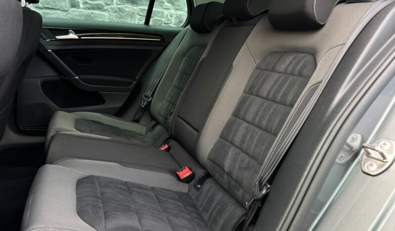 
								2017 Volkswagen Golf GT 2.0 TDi Highline full									