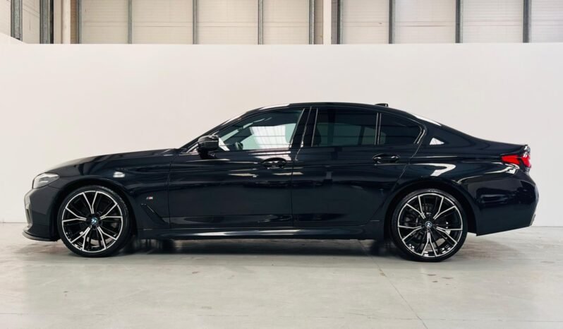 
								2021 BMW 520D G30 M Sport X-Drive full									