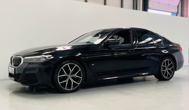 
								2021 BMW 520D G30 M Sport X-Drive full									