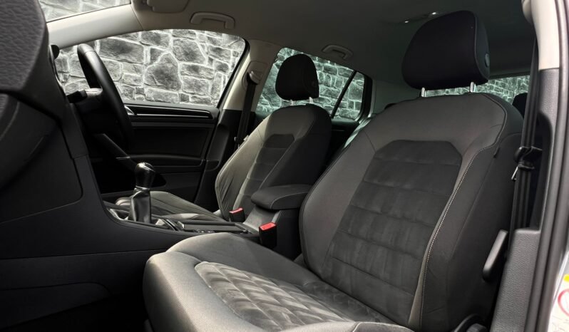 
								2017 Volkswagen Golf GT 2.0 TDi Highline full									