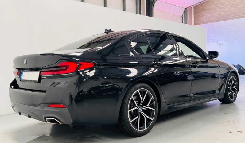 
								2021 BMW 520D G30 M Sport X-Drive full									