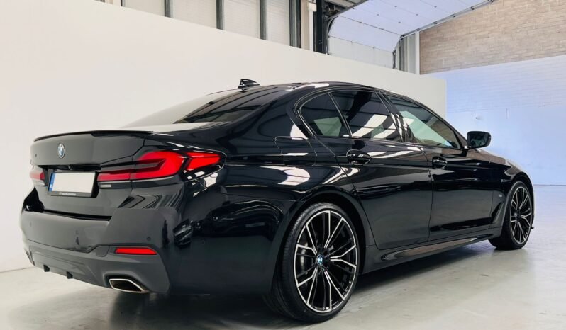 
								2021 BMW 520D G30 M Sport X-Drive full									