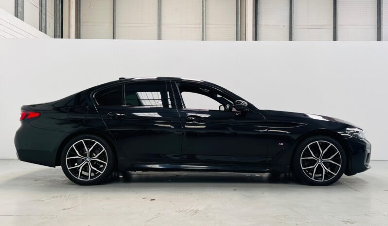 
								2021 BMW 520D G30 M Sport X-Drive full									