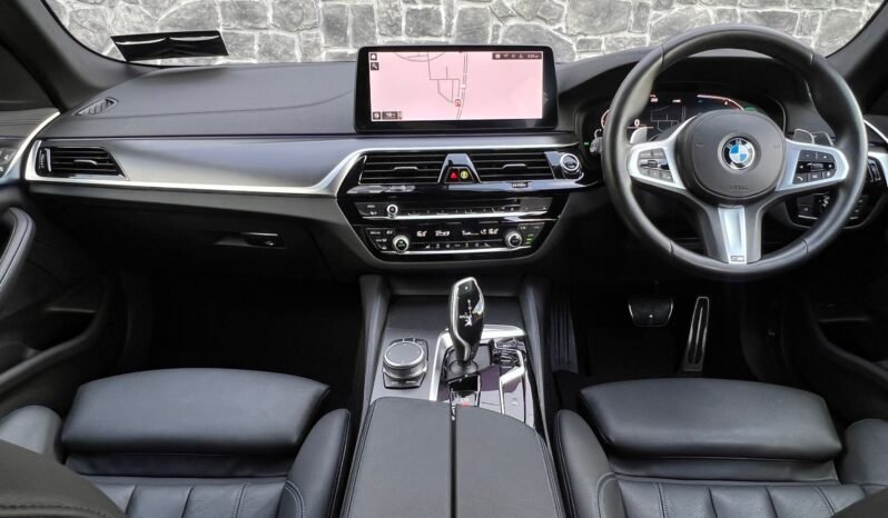 
								2020 BMW 520D M Sport G30 Auto full									