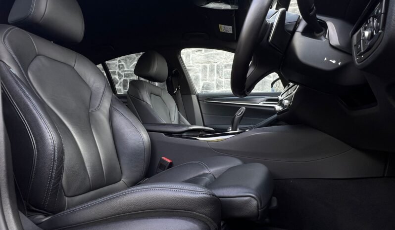 
								2020 BMW 520D M Sport G30 Auto full									