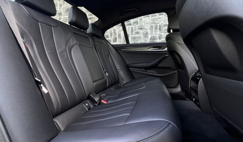 
								2020 BMW 520D M Sport G30 Auto full									