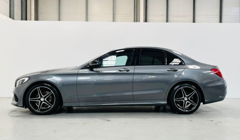 
								2017 Mercedes-Benz C220D AMG Auto full									