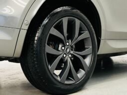 
										2021 Land Rover Discovery Sport R-Dynamic SE P300E full									