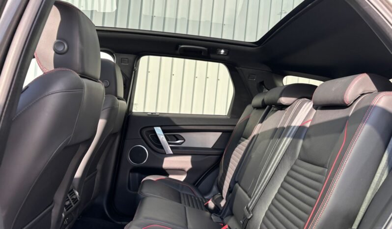 
								2021 Land Rover Discovery Sport R-Dynamic SE P300E full									