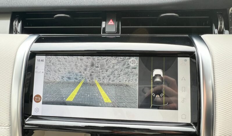 
								2022 Land Rover Discovery Sport R-Dynamic SE P300E full									