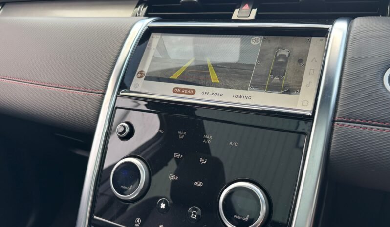 
								2021 Land Rover Discovery Sport R-Dynamic SE P300E full									