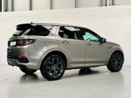 
										2021 Land Rover Discovery Sport R-Dynamic SE P300E full									