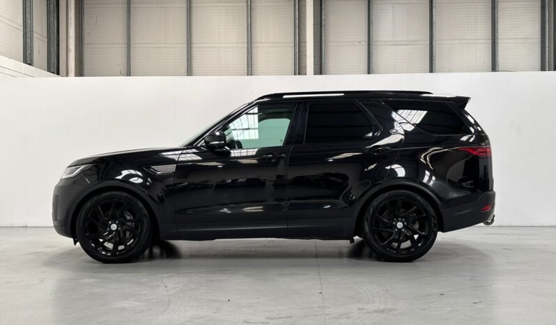 
								2022 Land Rover Discovery 5 3.0 D300 Commercial full									
